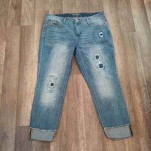 5/$20🌹Ruff Hewn Distressed Crop Jeans ❤